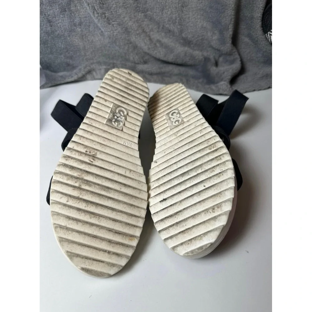 G by Guess GBG Black‎ Elastic Ankle Strap Sandals Wedges Gold Logo Accent 8.5